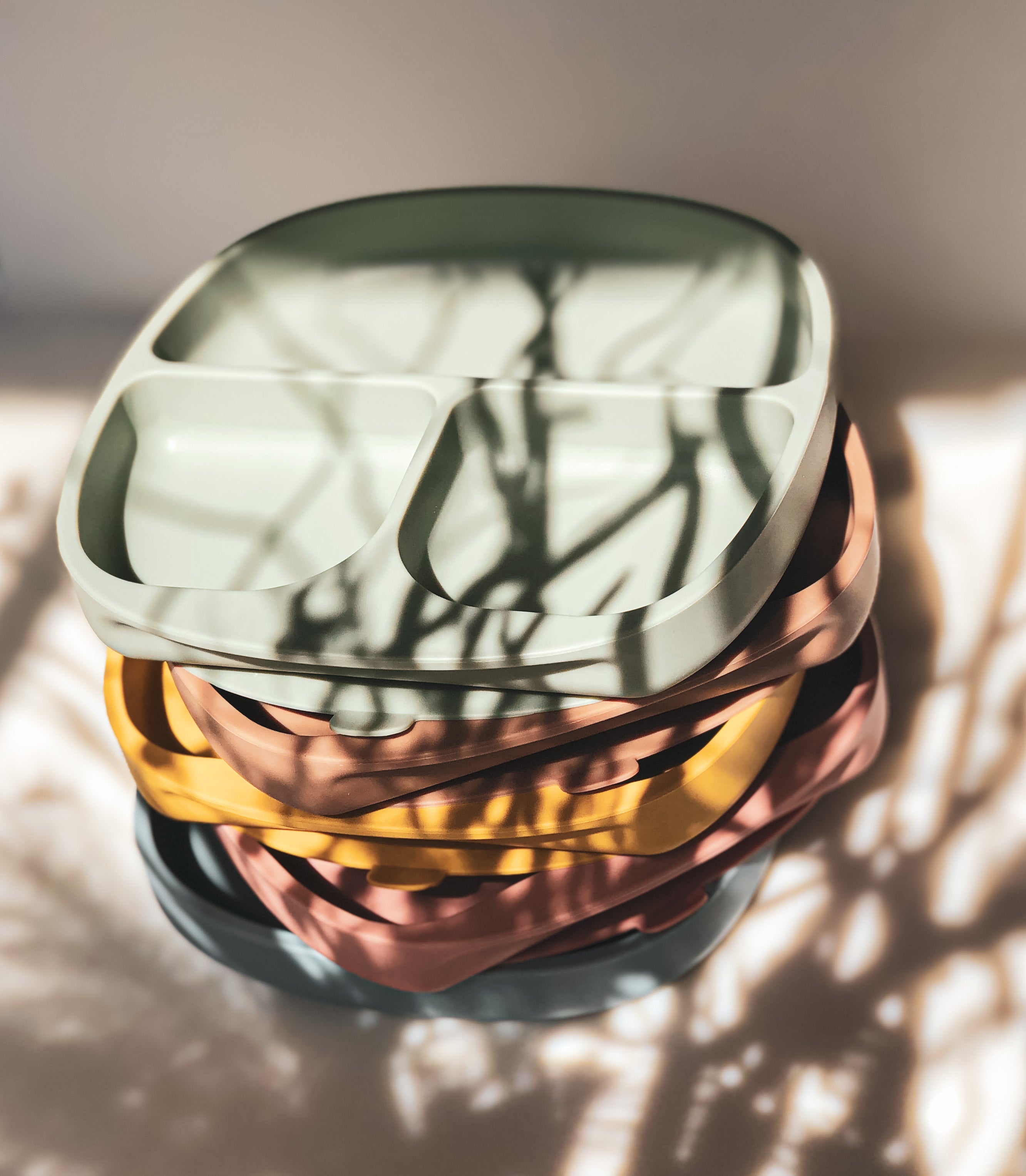 Nala Suction Square Plate - Beba Canada