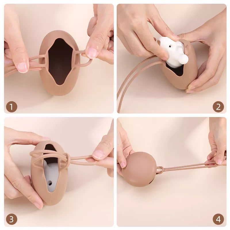 The Envelo Silicone Pacifier Holder Case - Beba Canada